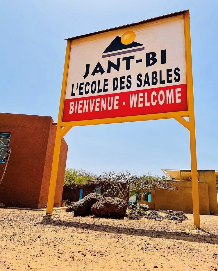 Sign of Jant-Bi’s École des Sables