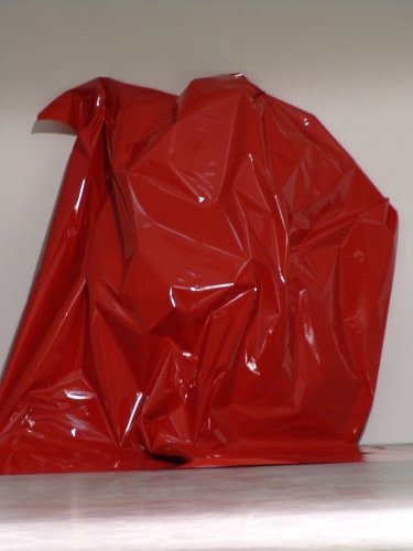Sac en plastique avec danseur à l'intérieur