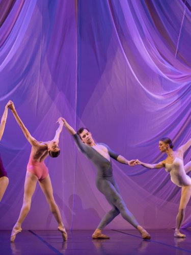Quatuor danseurs classiques 