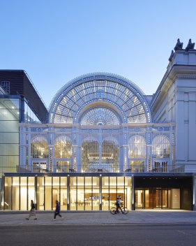 Batiment du Royal Ballet and Opera
