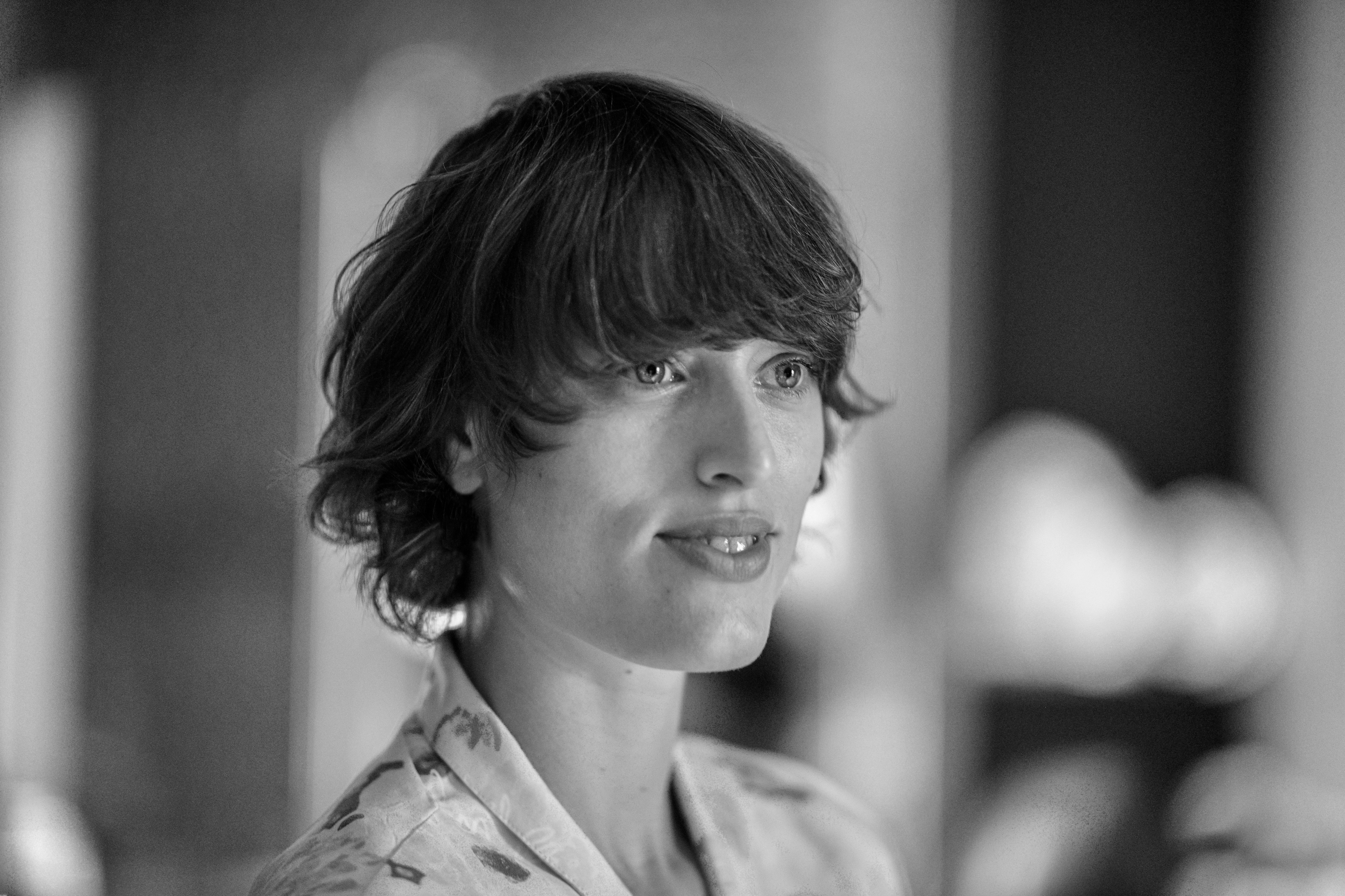 Portrait de Tatiana Julien en noir et blanc