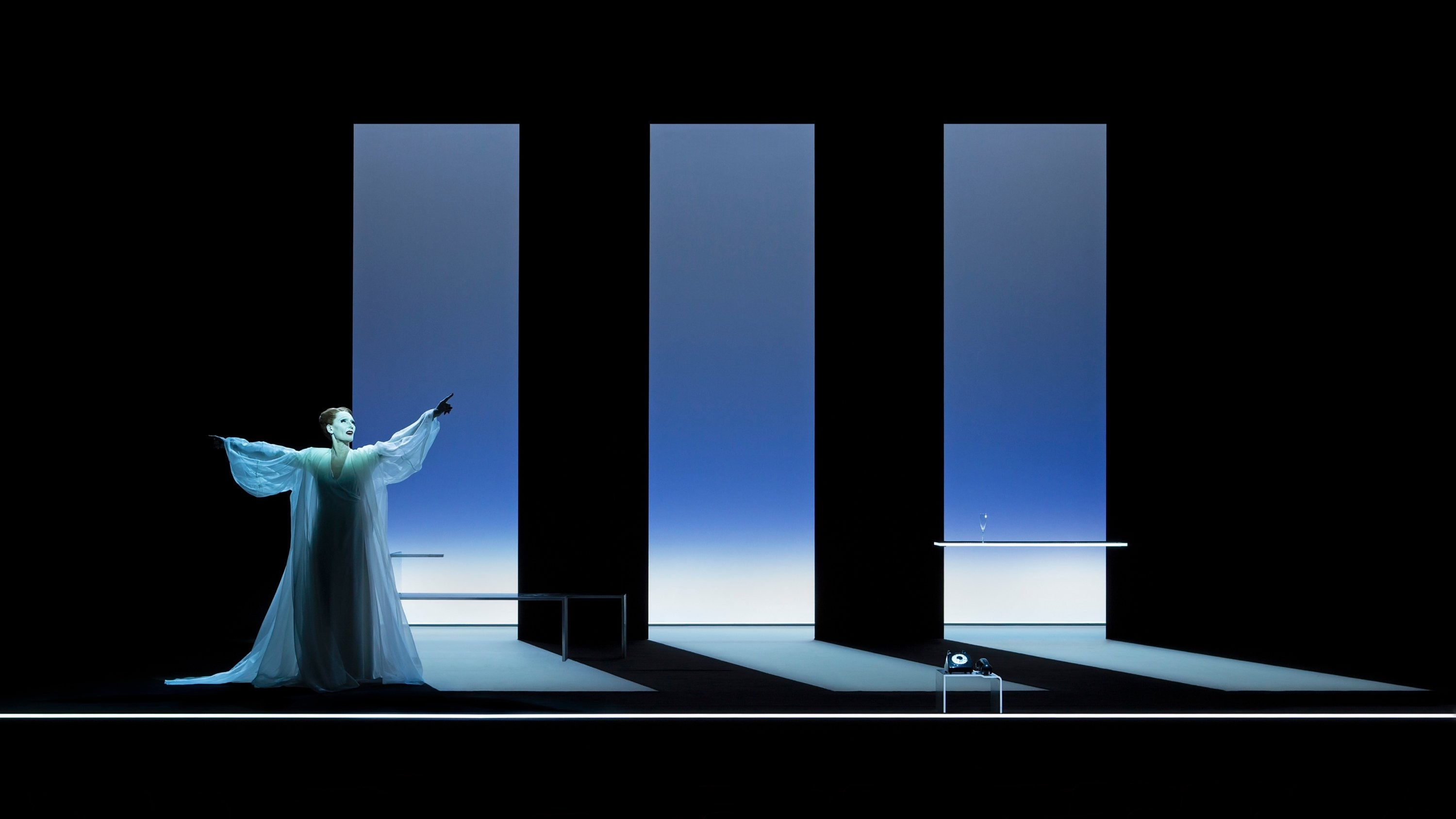 Robert Wilson | Dance Reflections by Van Cleef & Arpels