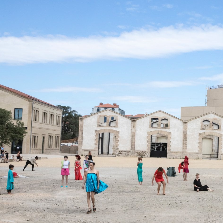 Dancers in the Parc des Ateliers, Luma Arles.
