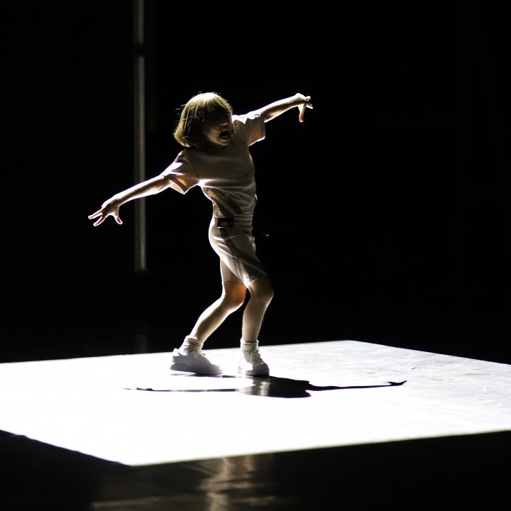 Adeline Kerry Cruz in Maud Le Pladec’s Silent Legacy